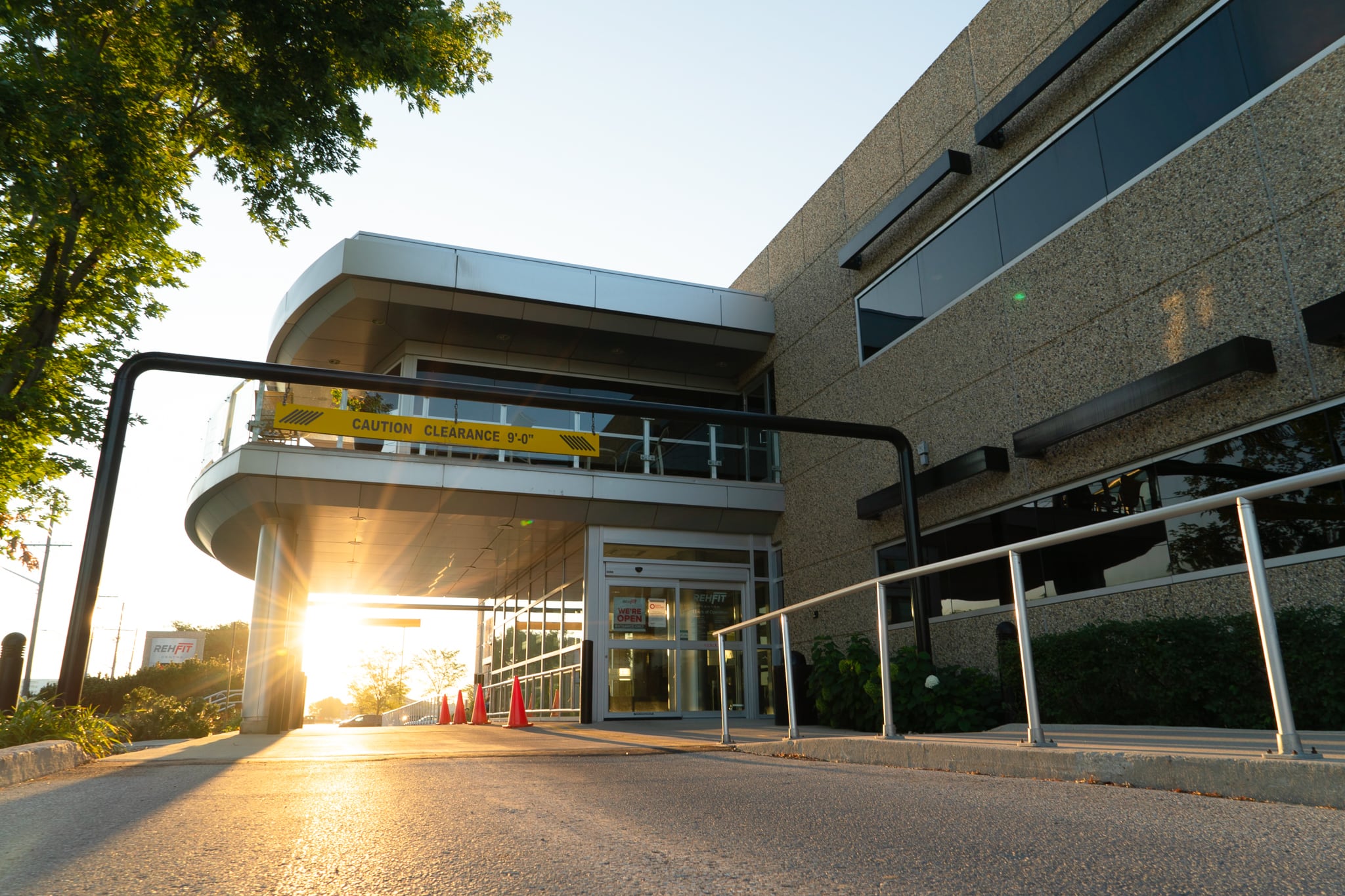 Centre-Features-35.jpg (2.19 MB)